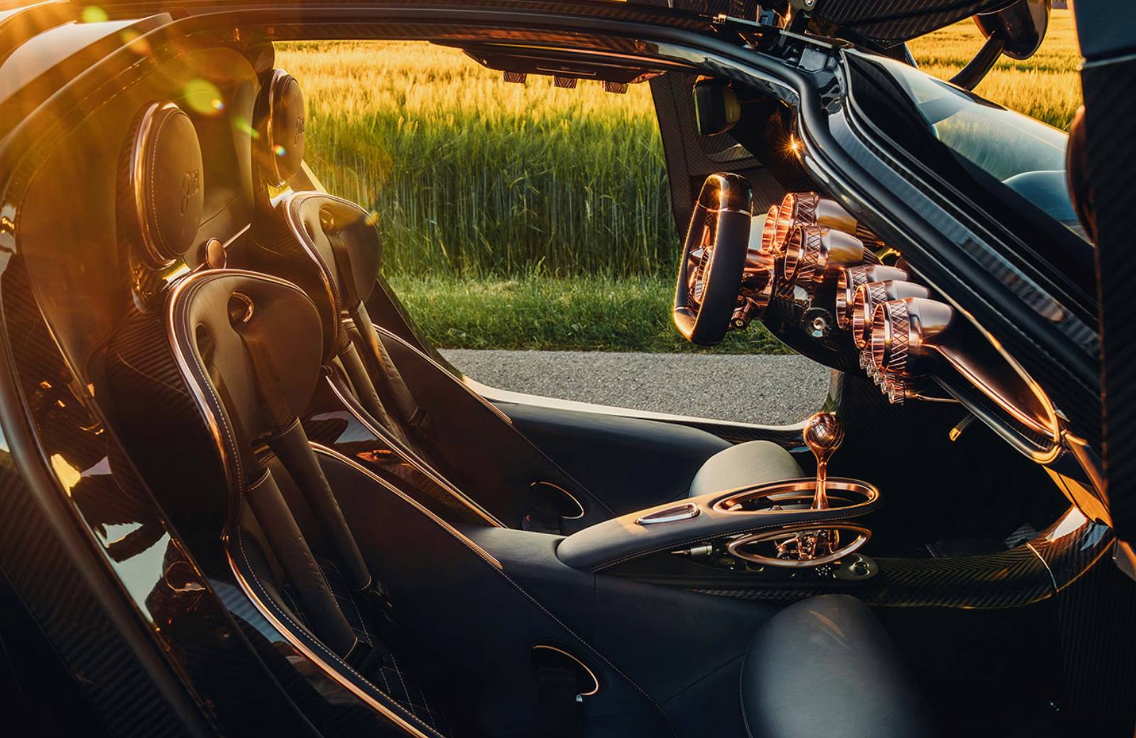 De Tomaso P72 Aurelian Night interieur